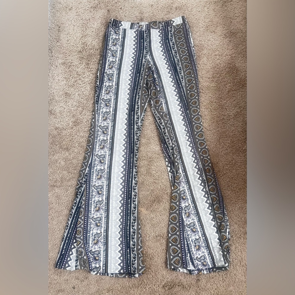 Wide leg leggings, very comfortable